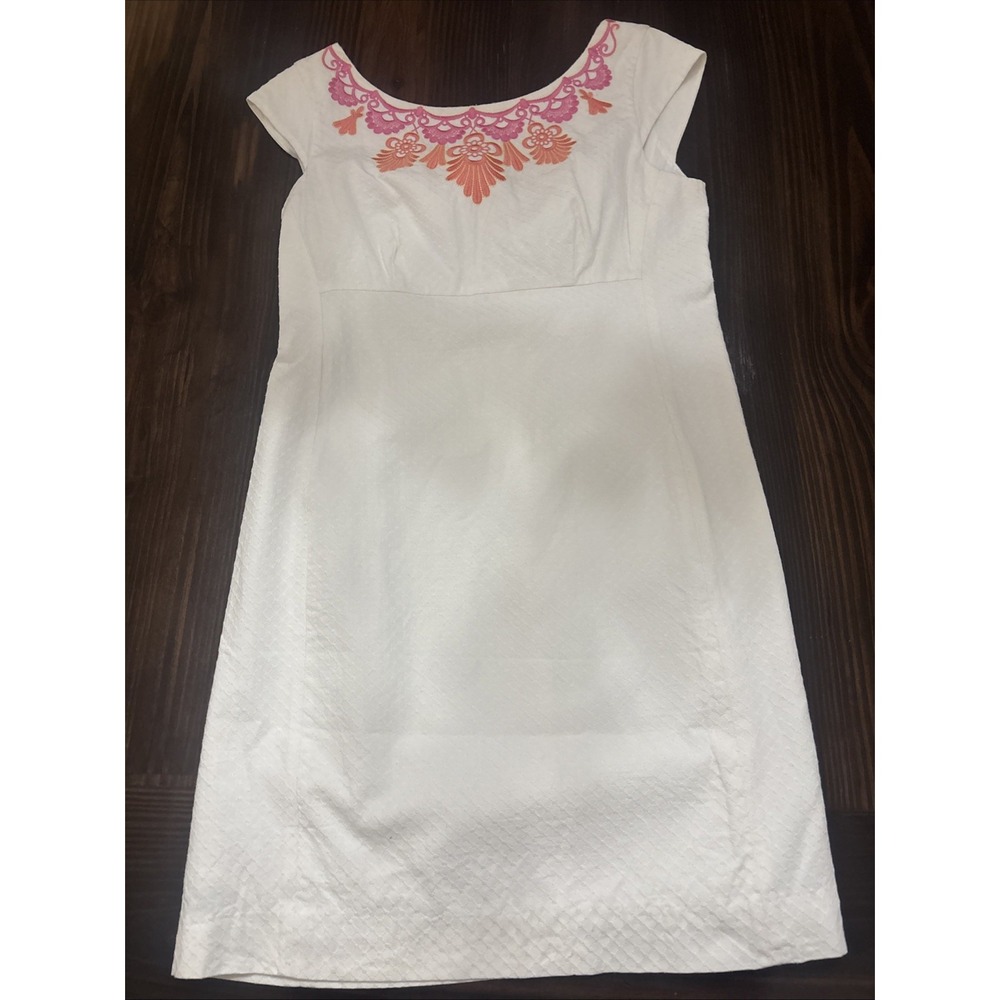Lilly Pulitzer Dress White Quilt Embroidered Sz 8 100% Cotton Classic Lined